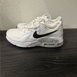 NEW Womens Nike Air Max Sneakers
